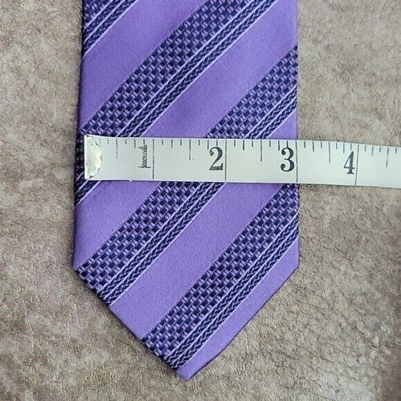 Ike Behar Two-tone Purple Striped Men's 100% Silk Classic Necktie NEW - Picture 5 of 5